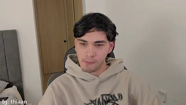 Snapshot of thiaann chatting on November 2025 10:26:01 AM thiaann online show from November 2025 10:26:01 AM