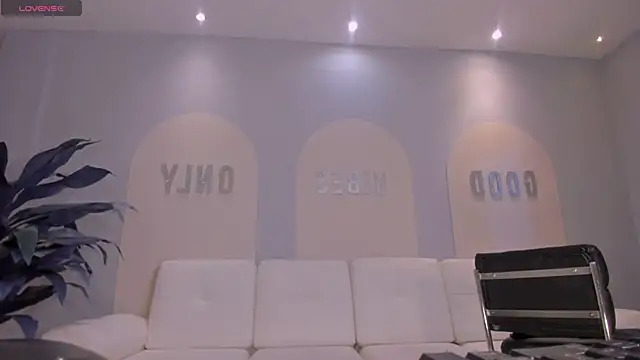 LisaFlowers  online show from March 2026 11:24:01 AM