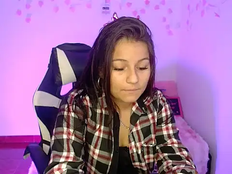 Nina  666 online show from December 2025 11:45:01 AM