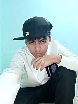 Snapshot of kirito_22cm chatting on November 2025 03:39:02 AM kirito 22cm online show from November 2025 03:39:02 AM