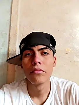 Snapshot of kirito_22cm chatting on November 2025 05:13:02 PM kirito 22cm online show from November 2025 05:13:02 PM