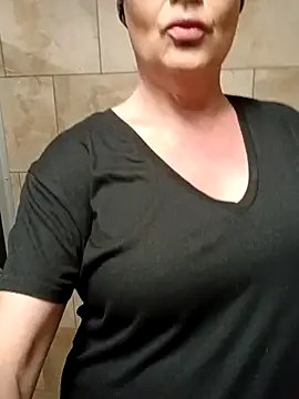 Snapshot of Mona_The_MILF chatting on July 2026 06:14:01 AM Mona The MILF online show from July 2026 06:14:01 AM