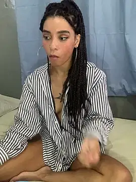 Lillith Bloom online show from February 2026 02:28:01 PM