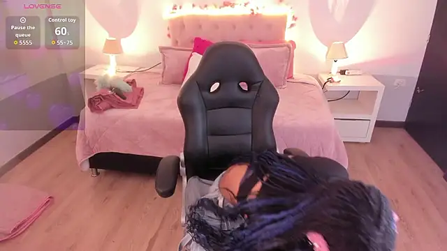 Samantha spike2 online show from February 2026 07:32:02 PM