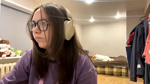 KerriMcbreen online show from December 2025 03:11:01 AM