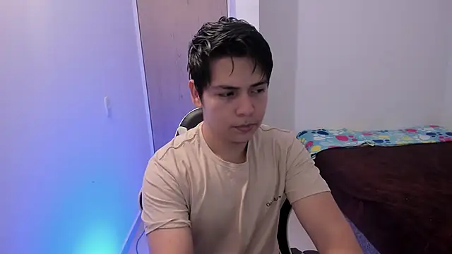 Asta YunoXXX online show from April 2026 12:44:02 AM