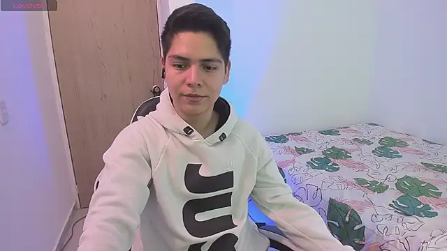 Asta YunoXXX online show from February 2026 07:57:02 PM