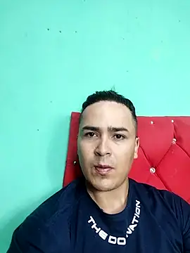 Snapshot of angels_00001 chatting on November 2025 11:10:02 AM angels 00001 online show from November 2025 11:10:02 AM