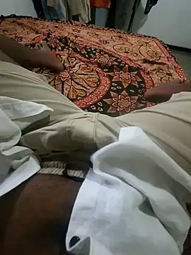 sheneth2005 online show from December 2025 08:40:02 AM