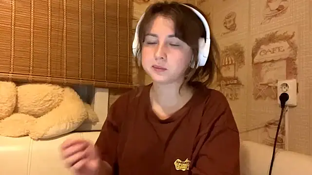 Snapshot of Tessa_Muse chatting on November 2025 03:24:01 PM Tessa Muse online show from November 2025 03:24:01 PM