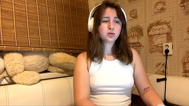 Snapshot of Tessa_Muse chatting on November 2025 03:45:02 PM Tessa Muse online show from November 2025 03:45:02 PM