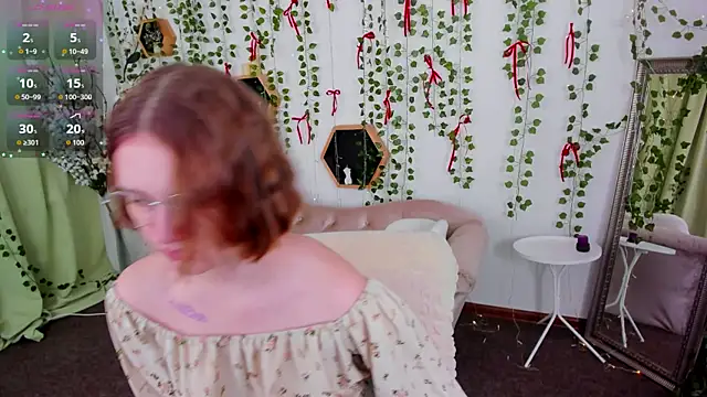 Mia Mooore online show from February 2026 01:22:01 PM