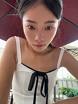 Snapshot of youyou-baby999 chatting on July 2026 05:52:02 AM youyou-baby999 online show from July 2026 05:52:02 AM