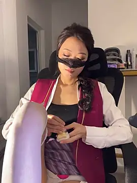 Snapshot of youyou-baby999 chatting on February 2026 03:59:01 AM youyou-baby999 online show from February 2026 03:59:01 AM