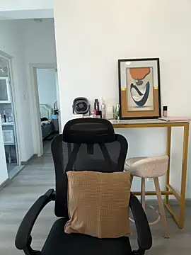 Snapshot of youyou-baby999 chatting on February 2026 05:18:02 AM youyou-baby999 online show from February 2026 05:18:02 AM