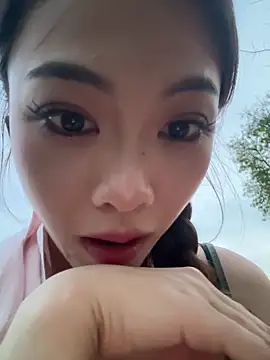 youyou-baby999 online show from April 2026 11:38:02 AM