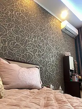 Sweet little gir online show from March 2026 08:00:02 AM