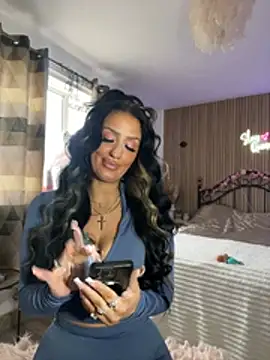 Lolaxox  online show from February 2026 11:20:02 AM