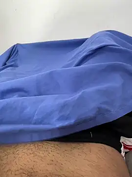 Snapshot of Davisuarez chatting on December 2025 01:28:02 PM Davisuarez online show from December 2025 01:28:02 PM