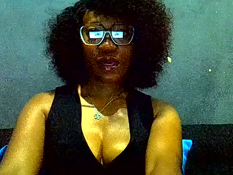 PreettyTee online show from July 2026 01:47:02 AM