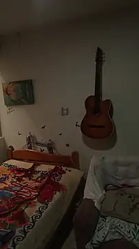 Emma Everett online show from December 2025 12:52:02 PM