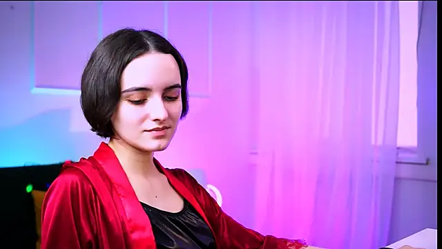 Snapshot of KateWillows chatting on February 2026 05:05:01 AM KateWillows online show from February 2026 05:05:01 AM