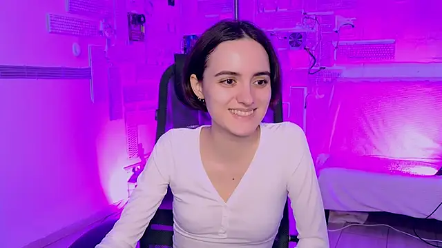 Snapshot of KateWillows chatting on March 2026 04:45:01 AM KateWillows online show from March 2026 04:45:01 AM