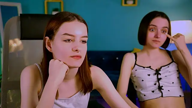 KateWillows online show from April 2026 04:52:02 AM