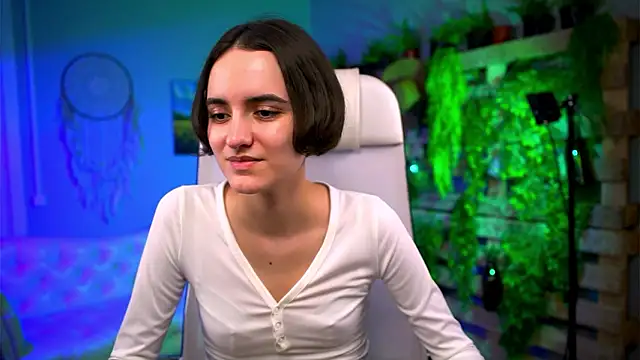 Snapshot of KateWillows chatting on March 2026 04:24:02 AM KateWillows online show from March 2026 04:24:02 AM