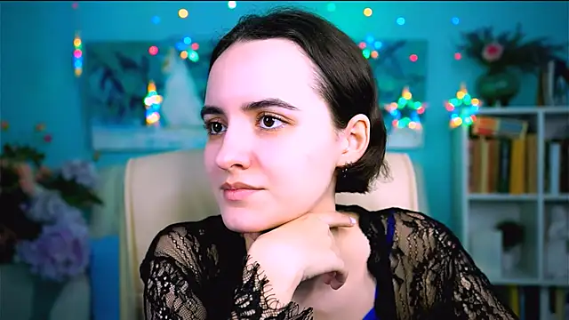 Snapshot of KateWillows chatting on February 2026 04:59:02 AM KateWillows online show from February 2026 04:59:02 AM