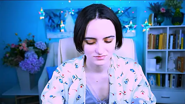 Snapshot of KateWillows chatting on February 2026 04:07:01 AM KateWillows online show from February 2026 04:07:01 AM