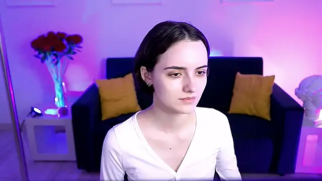 KateWillows online show from March 2026 04:12:01 AM