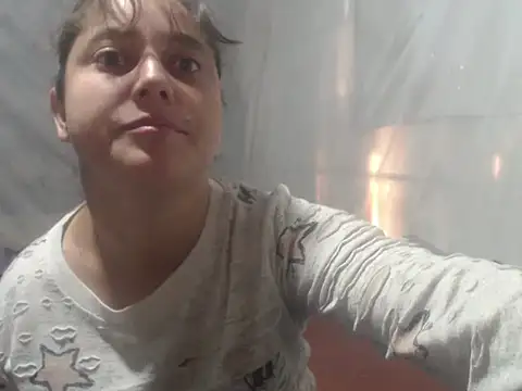 sammyyblondee online show from February 2026 03:01:01 PM