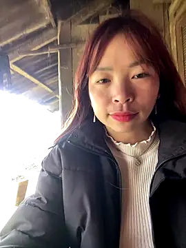 alissa-ww online show from December 2025 01:06:01 AM