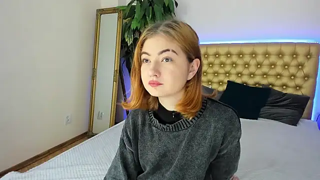 KristineGloww online show from December 2025 07:53:02 AM