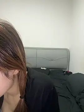 xiaohui660 online show from December 2025 11:45:01 AM