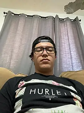 Victor01511 online show from February 2026 06:07:01 PM