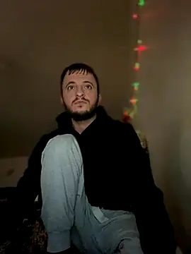 Snapshot of Grek32X chatting on November 2025 06:14:02 AM Grek32X online show from November 2025 06:14:02 AM