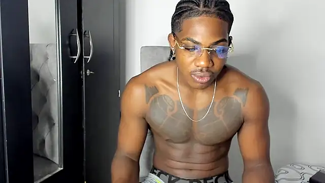 Darktemp  online show from February 2026 11:33:02 AM