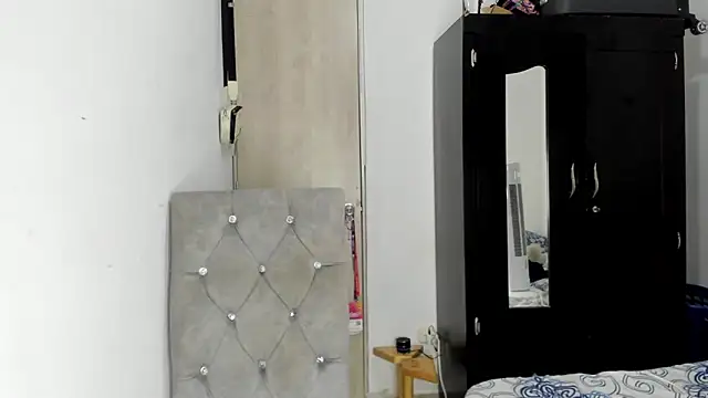 Snapshot of Darktemp_ chatting on May 2026 12:05:02 AM Darktemp online show from May 2026 12:05:02 AM