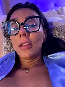 SofhiaTaylor online show from December 2025 08:04:02 PM