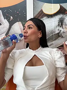 SofhiaTaylor online show from February 2026 08:28:01 PM