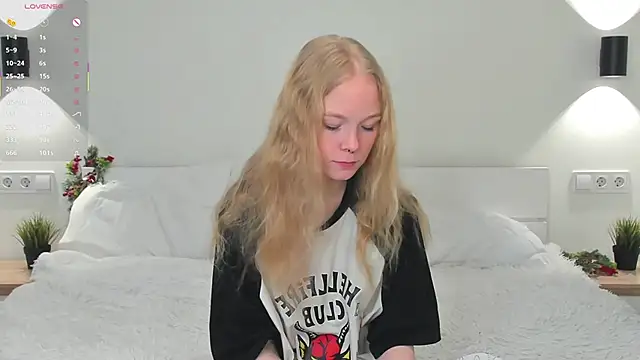 GhisllaineWestler online show from December 2025 04:17:01 AM