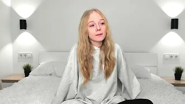 GhisllaineWestler online show from December 2025 04:33:02 AM