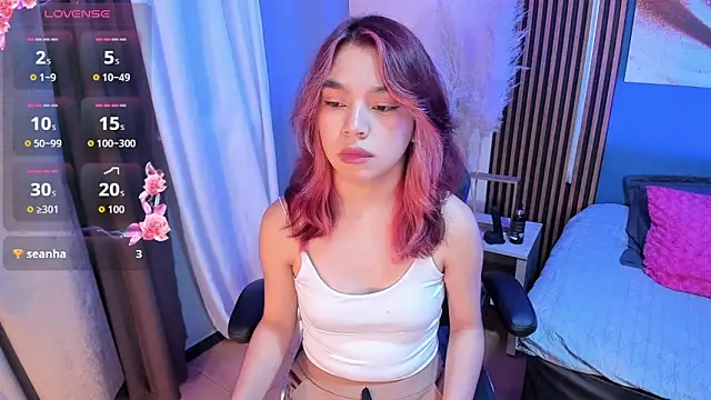 Snapshot of laurent_scott chatting on April 2026 12:12:02 PM laurent scott online show from April 2026 12:12:02 PM