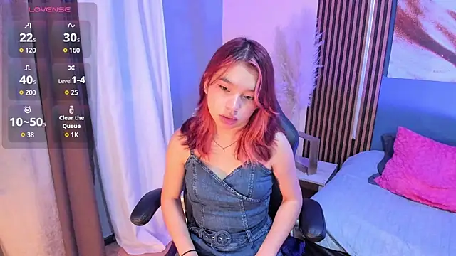 Snapshot of laurent_scott chatting on April 2026 01:26:01 PM laurent scott online show from April 2026 01:26:01 PM