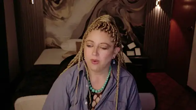 MilfArlet online show from March 2026 02:41:01 PM