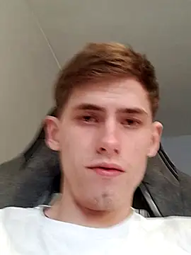 Snapshot of FreeRich chatting on November 2025 04:24:01 AM FreeRich online show from November 2025 04:24:01 AM