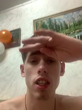 FreeRich online show from December 2025 03:11:02 AM