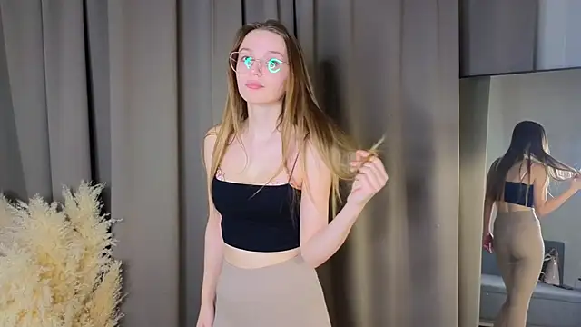 JaleesaIser online show from December 2025 01:16:02 AM